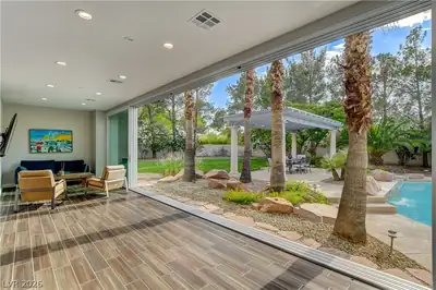 7417 Doe Avenue, Las Vegas