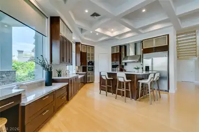 483 Toucan Ridge Court, Henderson, NV 89012 Kitchen