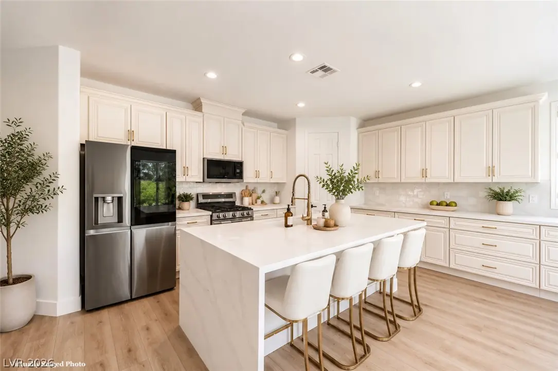 1061 Ambrosia Drive, Las Vegas, NV 89138