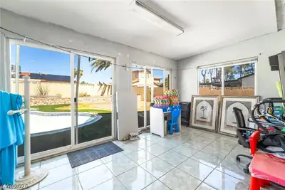 5201 Spencer Street, Las Vegas, NV 89119 Pool