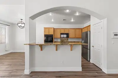 4905 Pounding Surf Avenue, Las Vegas, NV 89131 Kitchen