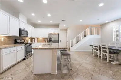 1966 Via Delle Arti, Henderson, NV 89044 Kitchen