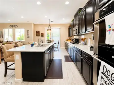 9724 University Ridge Avenue Kitchen