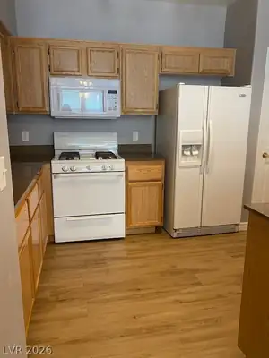 10550 West Alexander Road 2210 Kitchen