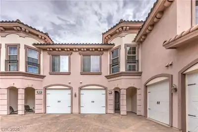 10 Via Vasari 3105, Henderson, NV 89011 Front of Structure