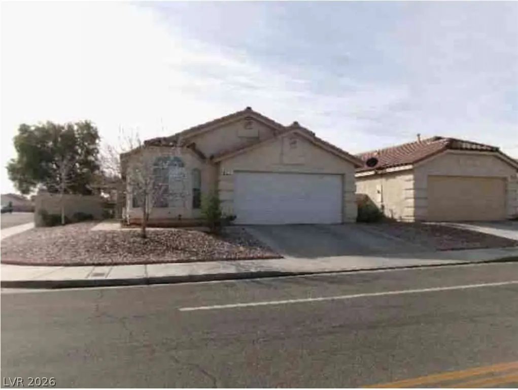 8141 West Gilmore Avenue, Las Vegas, NV 89129