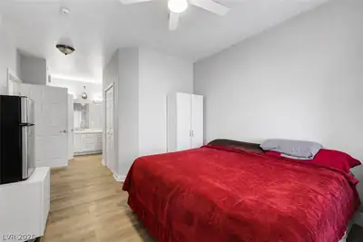 3400 Cabana Drive 1083 Bedroom