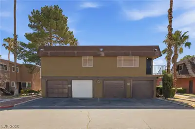 4622 Grand Drive 3 Las Vegas, NV 89169