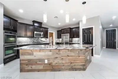 10568 Painted Bridge Street, Las Vegas, NV 89179 Kitchen