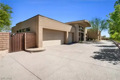 10 Ridge Blossom Road Front of Structure