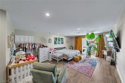 8986 Sidebrook Court Bedroom