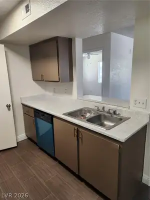 5261 Mission Carmel Lane 204 Kitchen