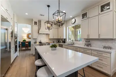 10100 Cresent Mesa Lane Kitchen