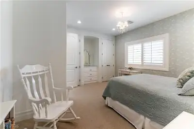 10100 Cresent Mesa Lane Bedroom