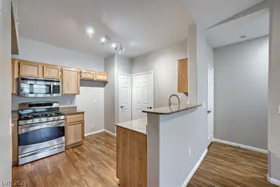 10001 Peace Way 2288 Kitchen