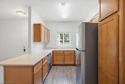 2291 West Horizon Ridge Parkway 5128 Kitchen