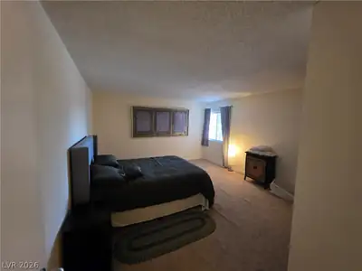 750 South Royal Crest Circle 313 Bedroom