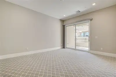 9133 Las Manaitas Avenue 302 Bedroom