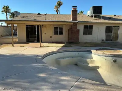 3685 Edison Avenue, Las Vegas, NV 89121 Back of Structure