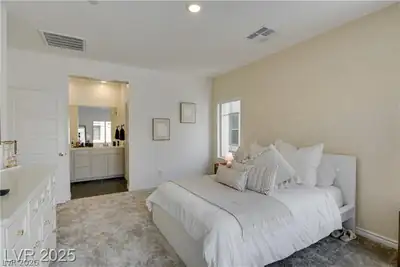 600 North Carriage Hill Drive 2160 Bedroom
