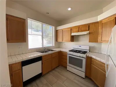 5155 West TROPICANA Avenue 2062 Kitchen