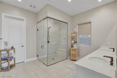 266 Malpaso Street, Las Vegas, NV 89138 Primary Bathroom