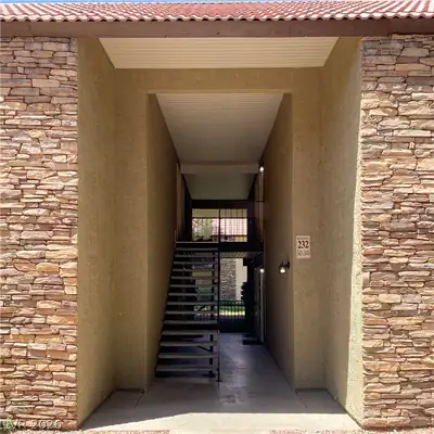 5160 Indian River Drive 348 Entrance Foyer