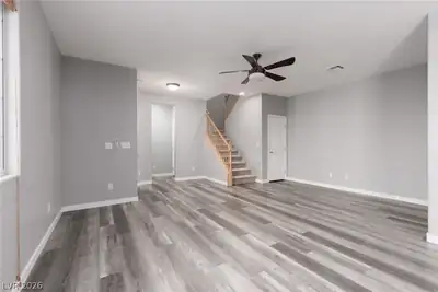 7945 Crimson Point Street, Las Vegas