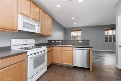 7945 Crimson Point Street Kitchen