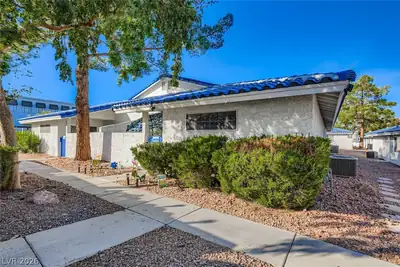 2132 Bavington Drive D, Las Vegas