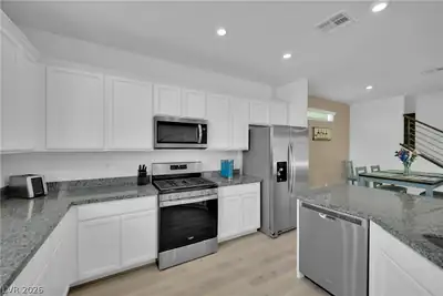 10691 Sariah Skye Avenue Kitchen