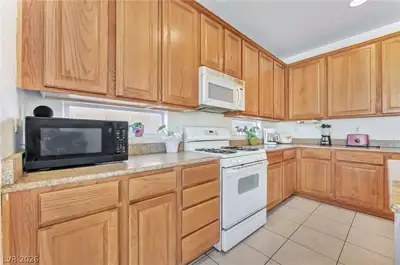 954 Tropic Wind Avenue, North Las Vegas, NV 89081 Kitchen