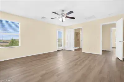 948 West Crescent Falls Street Primary Bedroom