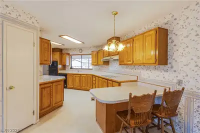 5486 Otero Road, Las Vegas, NV 89122 Kitchen