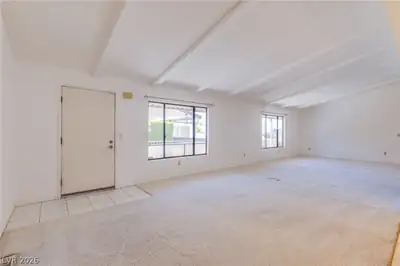 5486 Otero Road, Las Vegas, NV 89122 Living Room