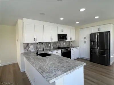 2050 Paterno Avenue Kitchen