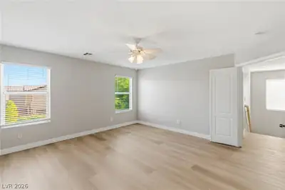 7127 Cabarita Avenue Bedroom