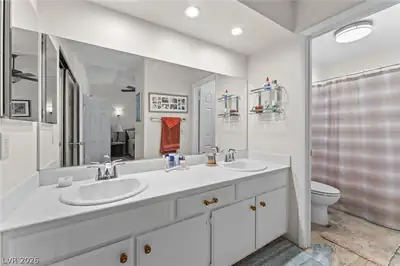 2402 Pickwick Drive, Henderson, NV 89014 Primary Bathroom