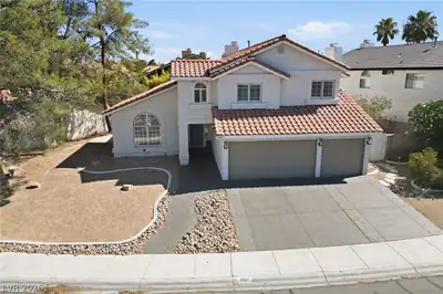 9401 Crown Vista Lane, Las Vegas