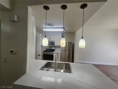 8250 North Grand Canyon Drive 2106, Las Vegas, NV 89166 Kitchen