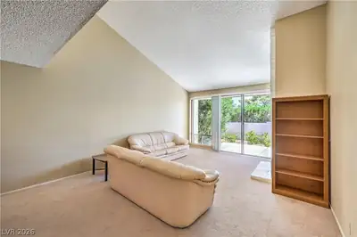 2731 San Lago Court, Las Vegas, NV 89121 Living Room