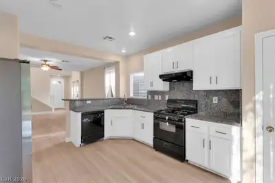 11653 Royal Derwent Drive Kitchen