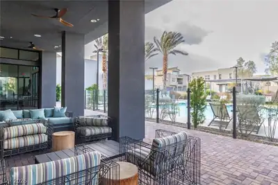 11257 Rainbow Peak Avenue 211, Las Vegas, NV 89135 Patio