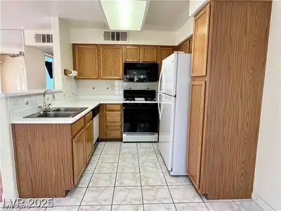 3101 Casey Drive 201 Kitchen