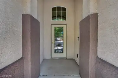 4517 Mohawk River Avenue, North Las Vegas, NV 89031 Entrance Foyer