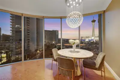 322 Karen Avenue 708 Dining Area