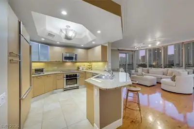 322 Karen Avenue 708 Kitchen
