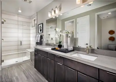 10271 Redwood Desert Drive Primary Bathroom