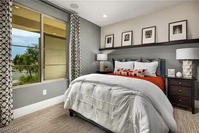 10271 Redwood Desert Drive Bedroom