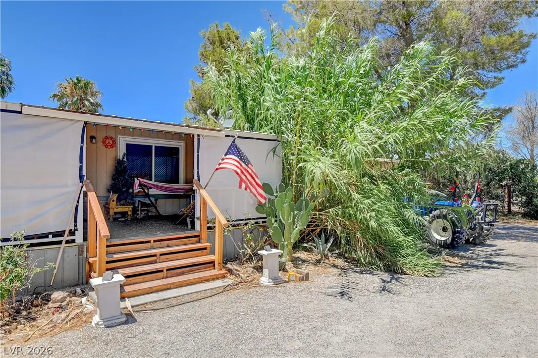 1213 North Moapa Valley Boulevard